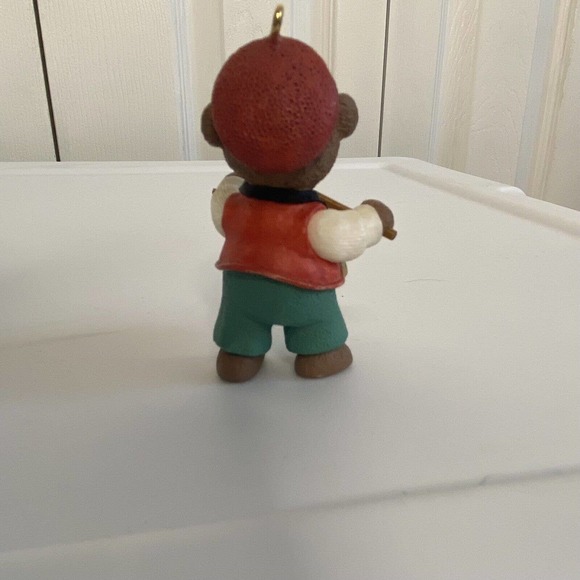 Hallmark Keepsake "Fanfare Bear" 1991 Christmas Ornament Marching Band Drummer - Picture 2 of 4